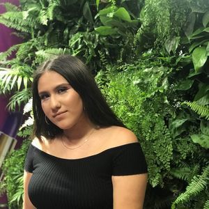 Meet your Posher, Angelica